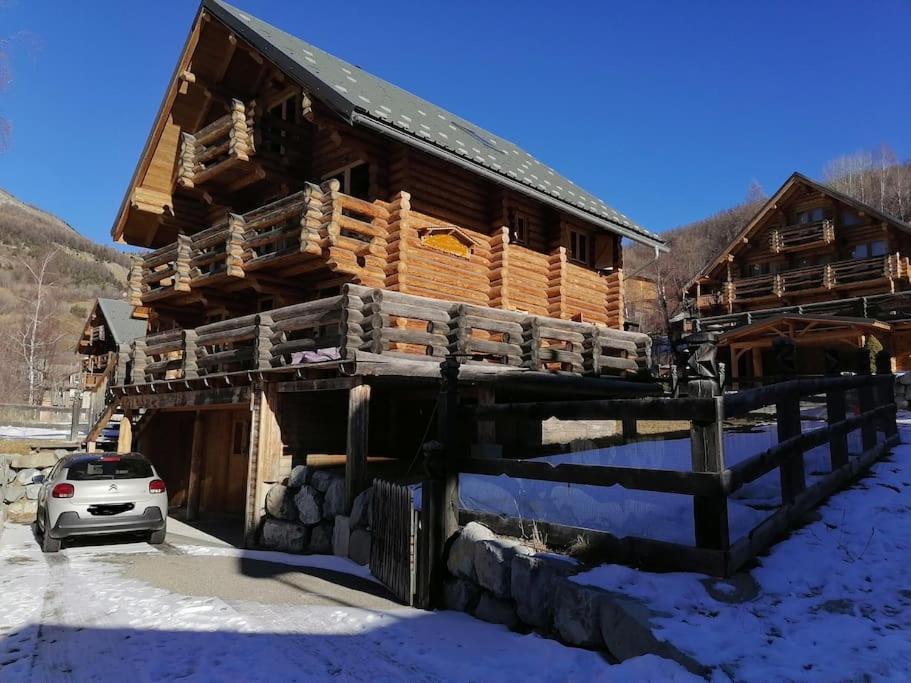 Chalet Les Pins Blancs Allos Bagian luar foto